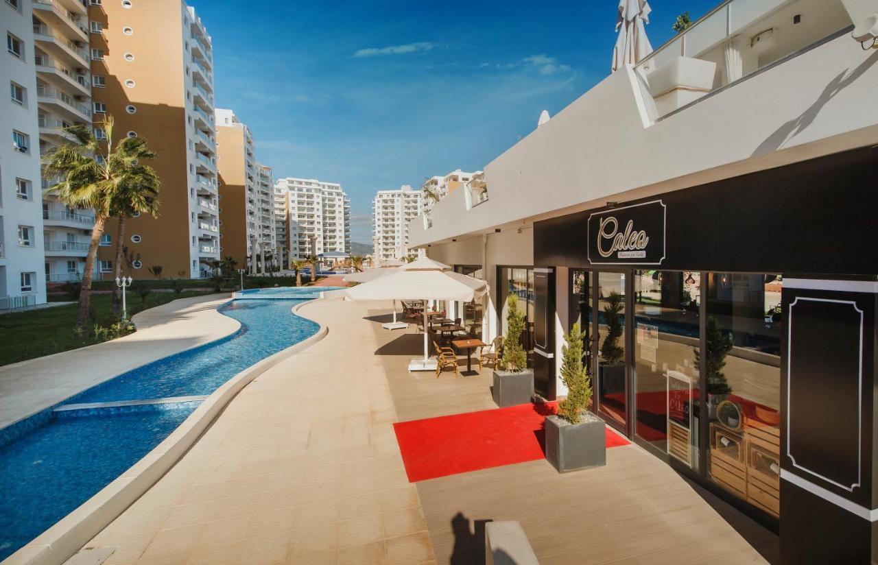 Luxury Sea View Two Bedroom Apartment In Caesar Resort & Spa, Long Beach Perivolia tou Trikomou ภายนอก รูปภาพ